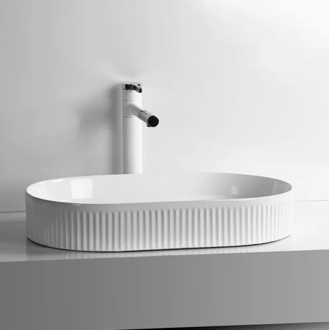 Ceruttispa  CR8009 накладная, белая, овальная 580х360х100